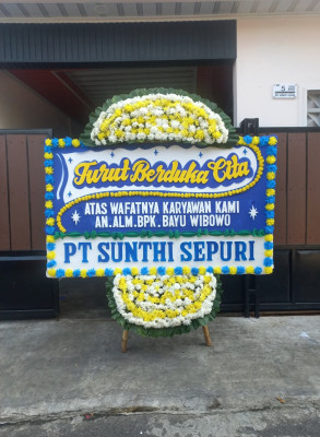 Papan Bunga Duka di Pamukan Barat