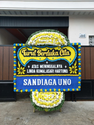 Papan Bunga Duka di Pamukan Barat